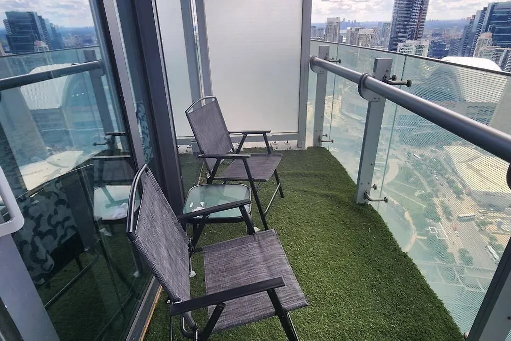 Modern Studio High Floor ,Cn Tower, Scotiaarena Toronto Canada