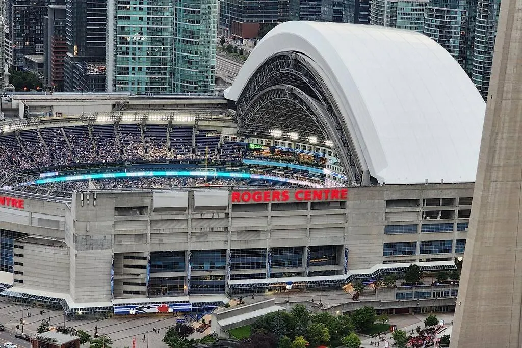 Modern Studio High Floor ,Cn Tower, Scotiaarena Toronto